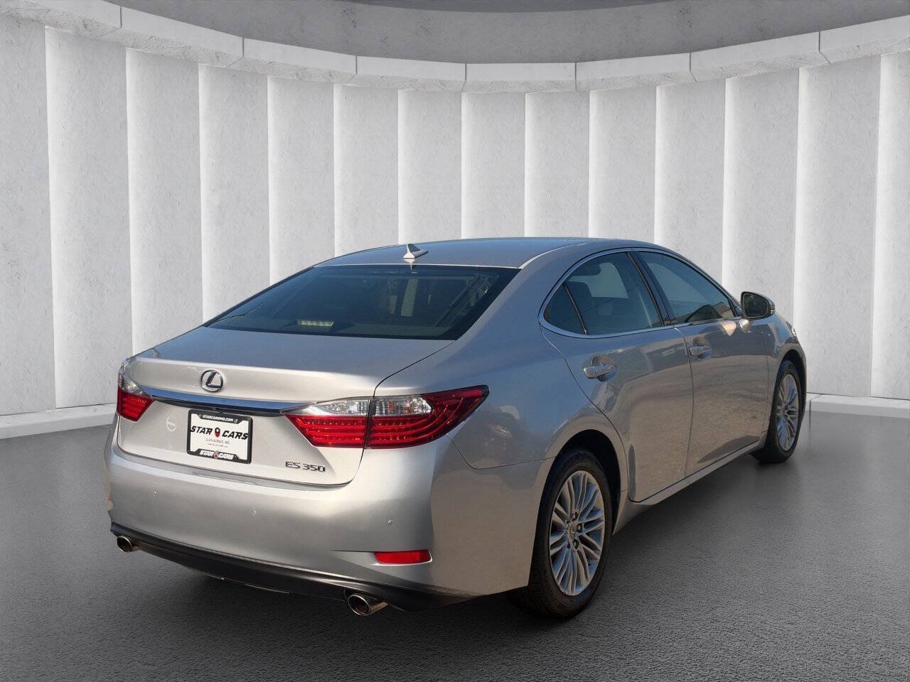 Used 2014 Lexus ES 350 w/ Luxury Package FWD image 6