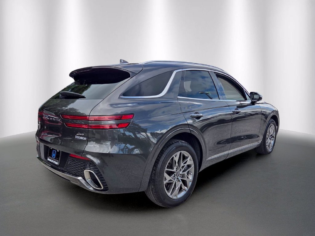 Used 2025 Genesis GV70 2.5T AWD/4WD image 3