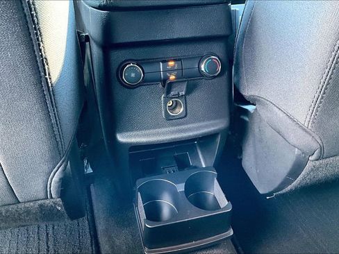 Used 2017 Ford Explorer XLT w/ Equipment Group 201A image 25