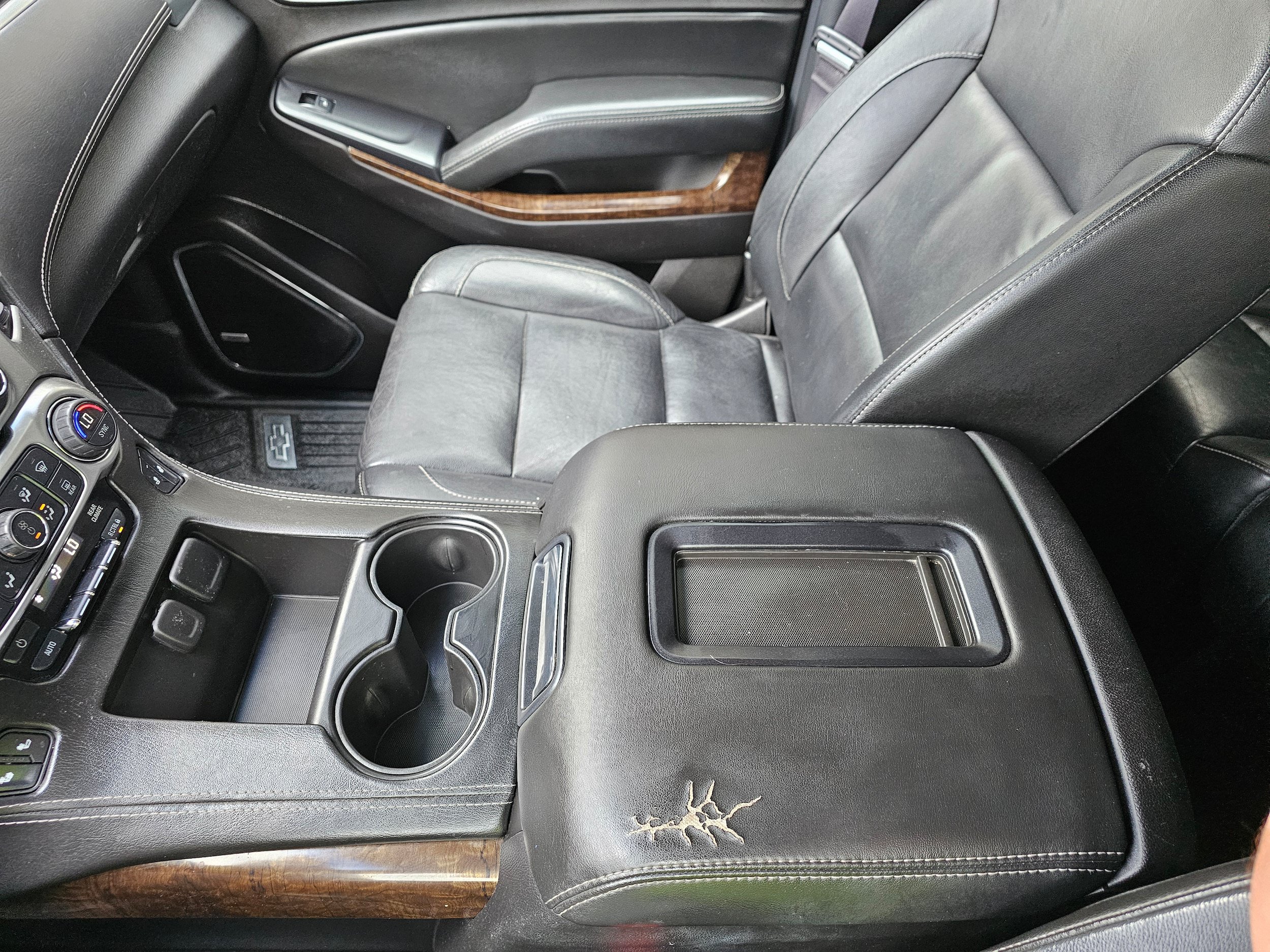 Used 2016 Chevrolet Suburban LT AWD/4WD image 13