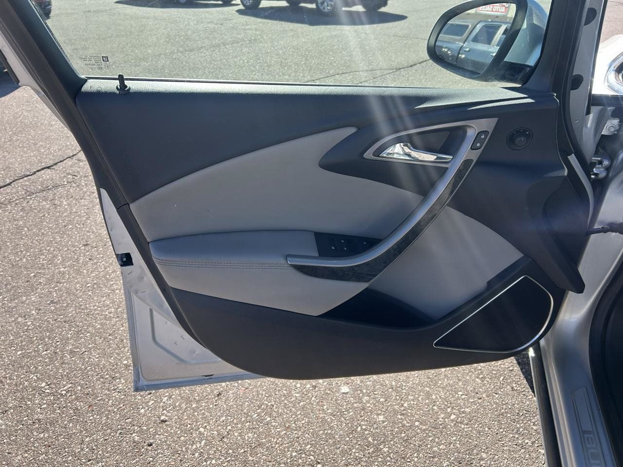 Used 2015 Buick Verano FWD image 14