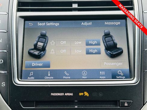 Used 2019 Lincoln Nautilus Reserve w/ Driver Assistance Package image 7