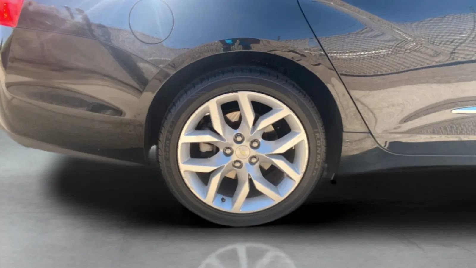 Used 2019 Chevrolet Impala Premier FWD image 41