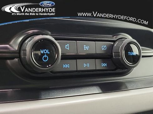 Used 2023 Ford F150 XLT image 28