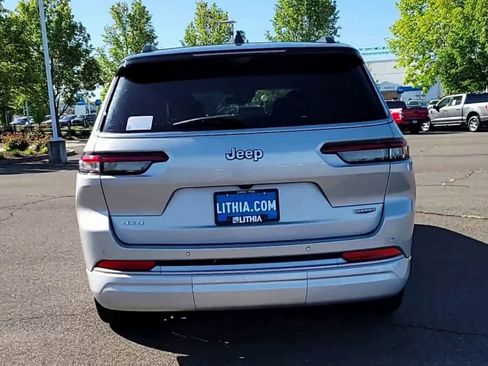 New 2026 Jeep Grand Cherokee L Summit w/ Advanced Protech Group IV AWD/4WD image 7