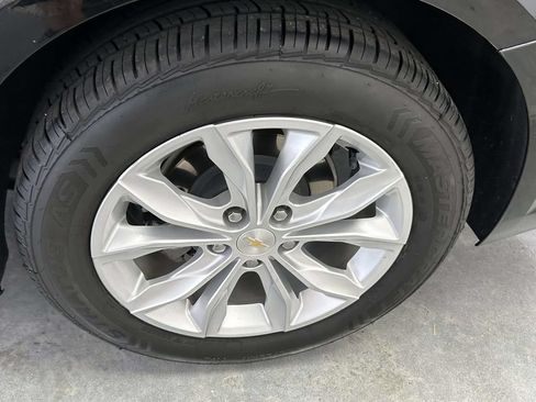 Used 2024 Chevrolet Malibu LT FWD image 9