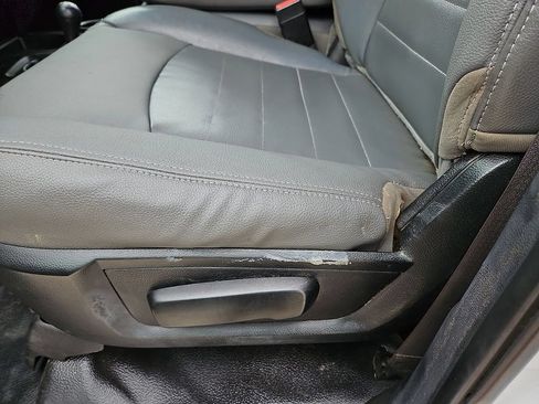 Used 2018 RAM 2500 Tradesman w/ Chrome Appearance Group AWD/4WD image 23