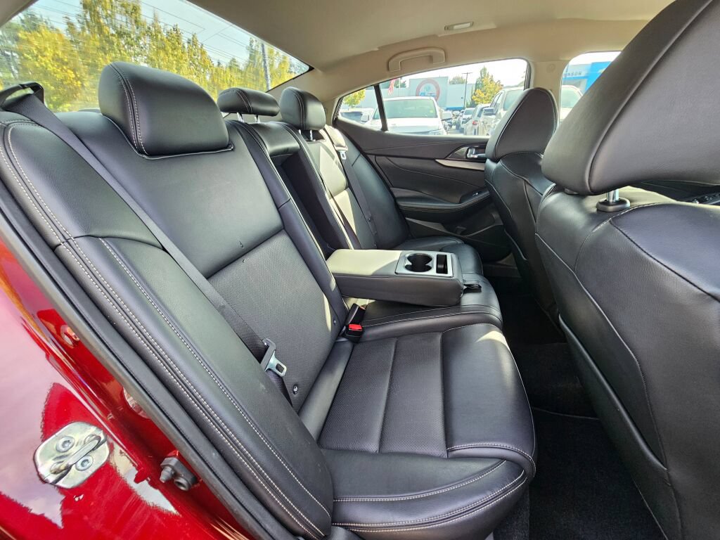 Used 2017 Nissan Maxima 3.5 SV FWD image 30