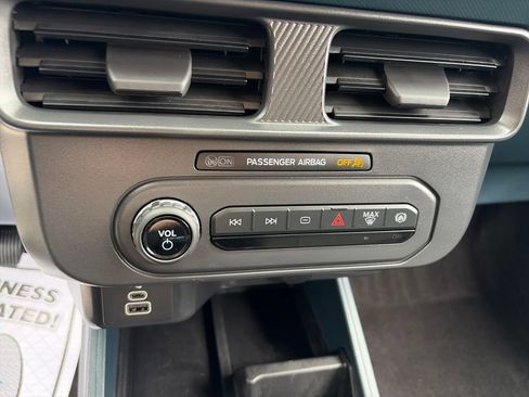 Used 2026 Ford Maverick XL FWD image 24