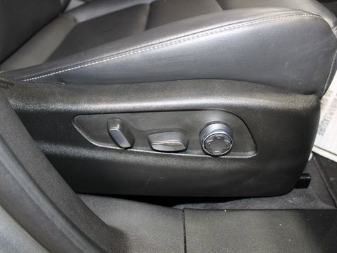 Used 2024 Cadillac XT4 Premium Luxury AWD/4WD image 34