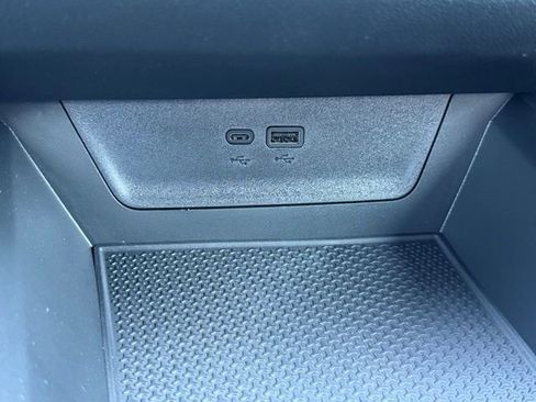 New 2026 Chevrolet Equinox LT image 18