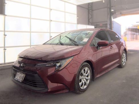 Used 2024 Toyota Corolla LE FWD image 3