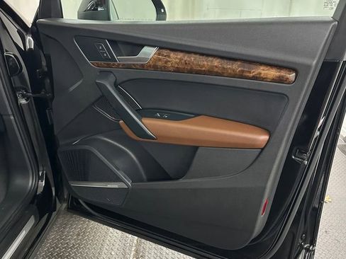 Used 2018 Audi Q5 2.0T Premium Plus w/ Premium Plus Package image 32