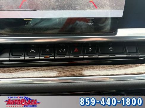 Used 2023 Chevrolet Silverado 1500 RST AWD/4WD image 20