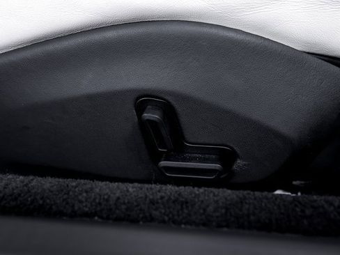 Certified 2019 Ferrari Portofino image 61