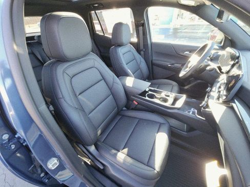 New 2026 Chevrolet Equinox LT w/ Convenience Package II image 11