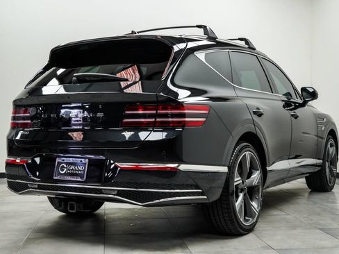 Used 2025 Genesis GV80 2.5T Prestige AWD/4WD image 12