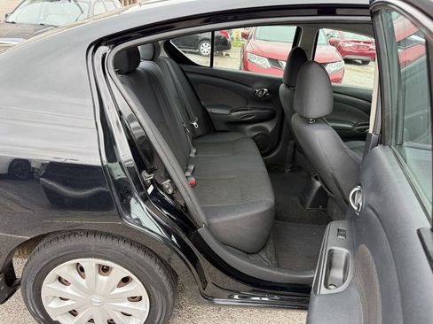 Used 2013 Nissan Versa SV w/ Convenience Pkg FWD image 19