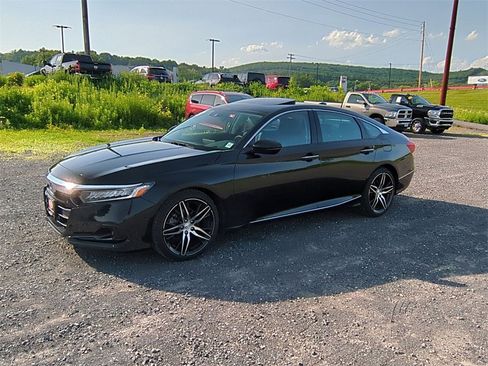 Used 2022 Honda Accord Touring image 7