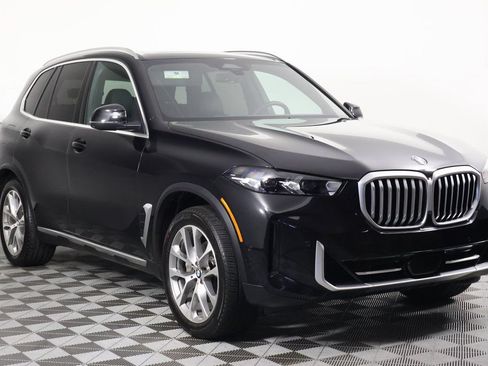 Certified 2024 BMW X5 sDrive40i w/ Parking Assistance Package RWD image 3