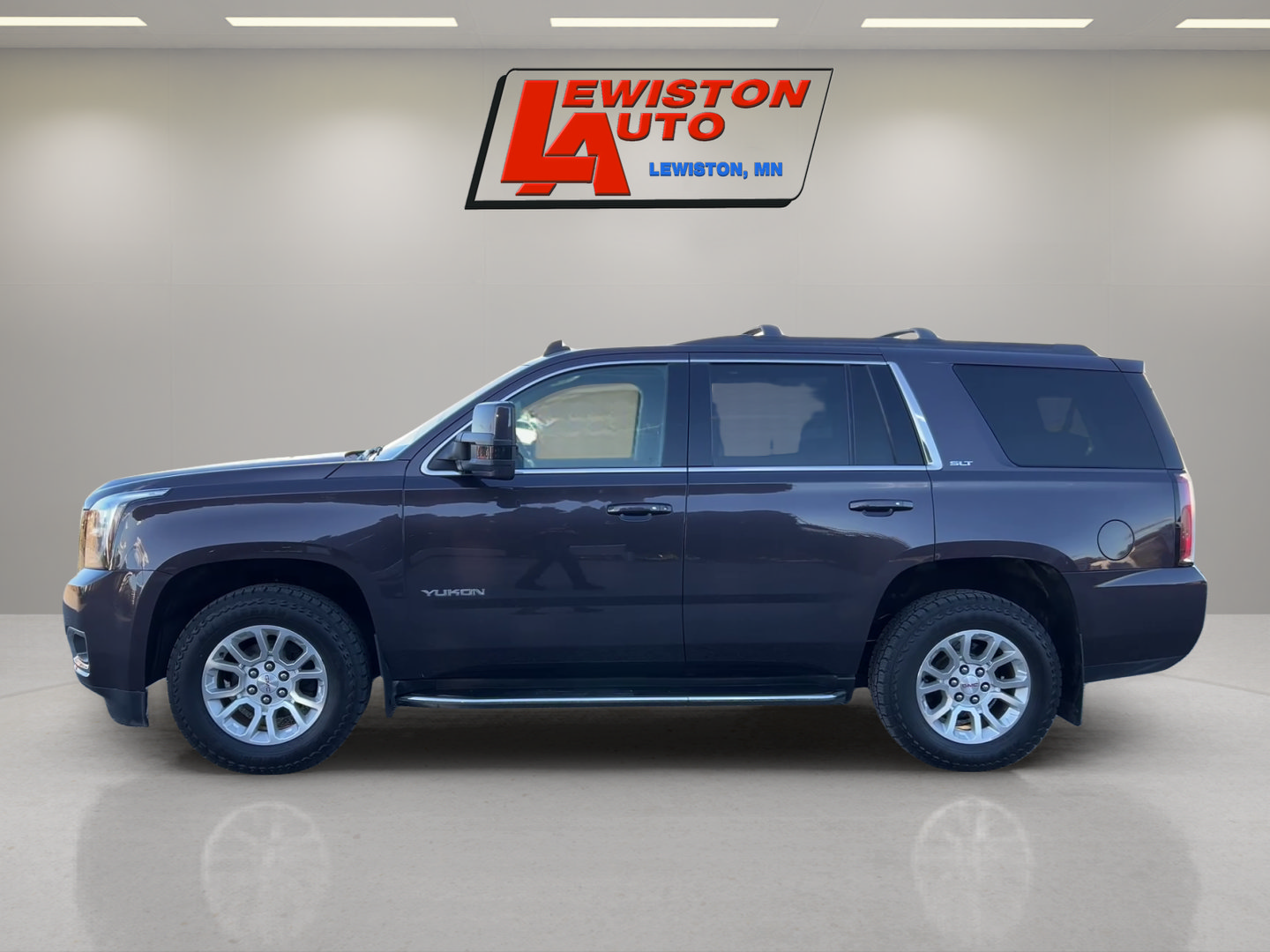 Used 2015 GMC Yukon SLT w/ Open Road Package AWD/4WD image 2