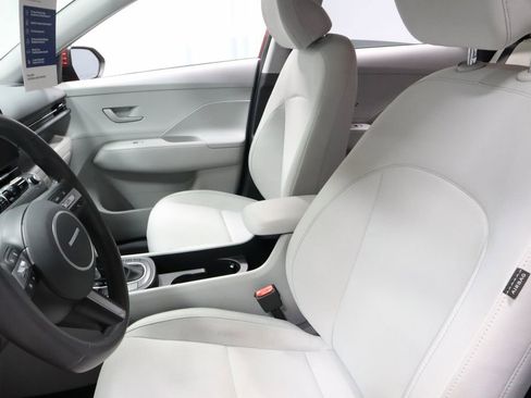 Certified 2025 Hyundai Kona SEL FWD image 25