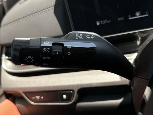 New 2026 Kia Carnival SX FWD image 23