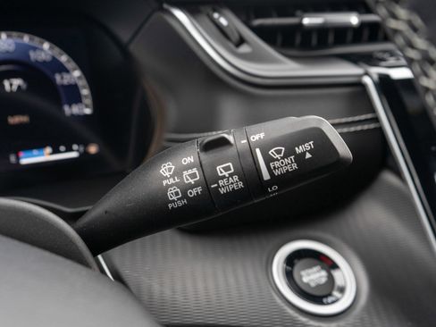 Used 2023 Jeep Grand Cherokee Altitude image 27