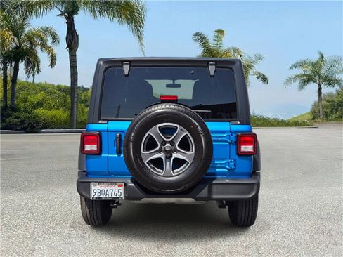 Certified 2022 Jeep Wrangler Unlimited Sport AWD/4WD image 5