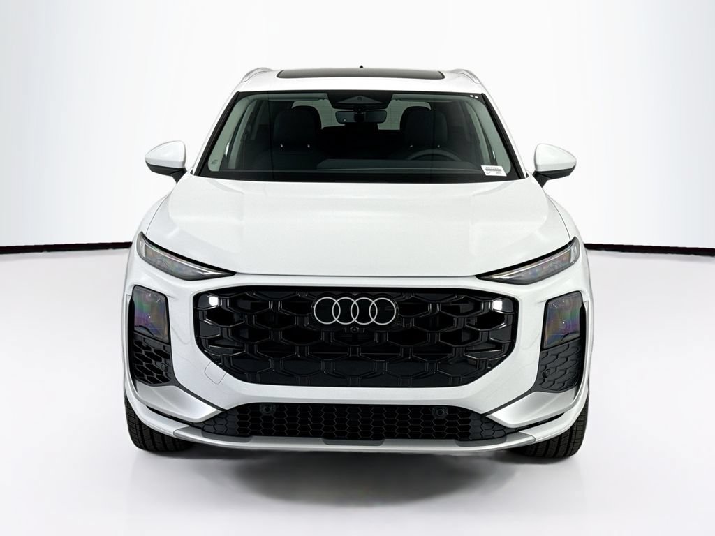 Used 2026 Audi Q3 quattro 2.0T w/ Driver Assistance Package AWD/4WD image 2