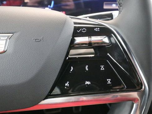 New 2026 Cadillac Vistiq Sport image 14