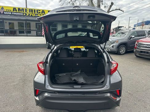 Used 2019 Toyota C-HR LE image 14