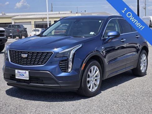 Used 2019 Cadillac XT4 Luxury FWD image 3