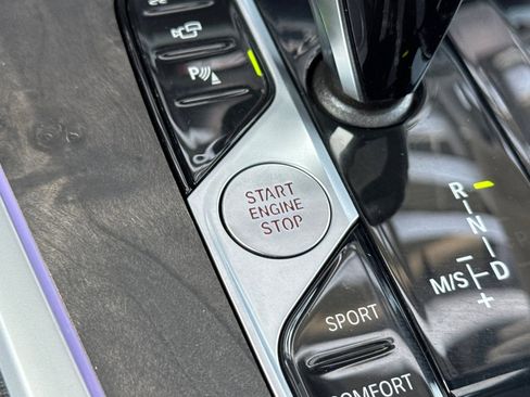 Used 2022 BMW X5 xDrive40i w/ Parking Assistance Package image 22