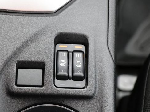 Used 2017 Subaru Impreza 2.0i Premium image 26