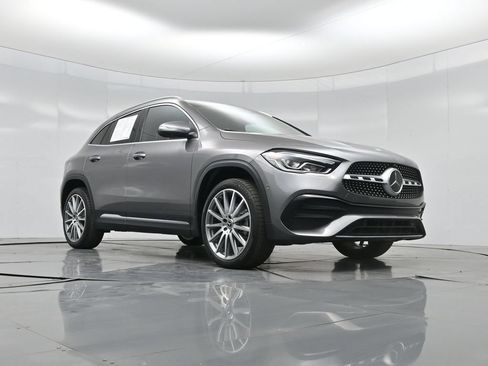 Used 2022 Mercedes-Benz GLA 250 4MATIC image 2