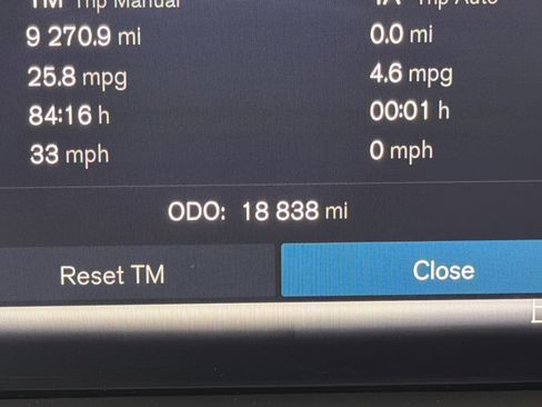 Certified 2025 Volvo XC60 B5 Plus image 22