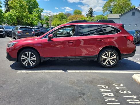 Used 2018 Subaru Outback 2.5i Limited AWD/4WD image 7