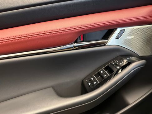 New 2026 MAZDA MAZDA3 2.5 S Hatchback w/ Premium Pkg image 33