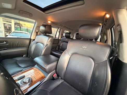 Used 2011 INFINITI QX56 4WD w/ Theater Pkg image 10