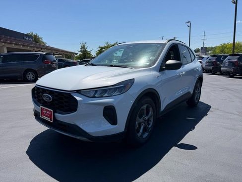 Used 2025 Ford Escape ST-Line FWD image 8