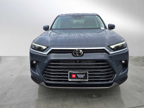 Used 2025 Toyota Grand Highlander Limited image 8