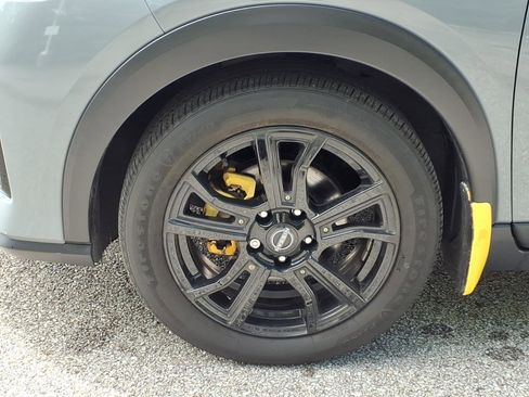 Used 2023 Nissan Kicks SR FWD image 29