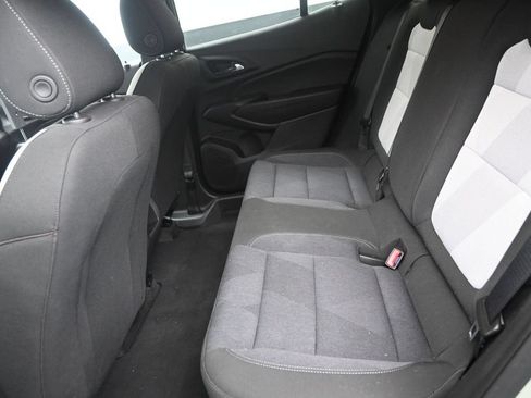 Used 2024 Chevrolet Trax RS FWD image 14