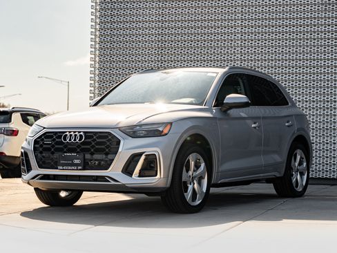 Certified 2023 Audi Q5 2.0T Premium Plus AWD/4WD image 7