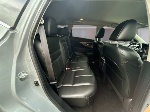 Used 2024 Nissan Murano SV w/ SV Midnight Edition Package image 14