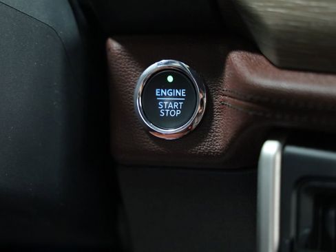 Used 2023 Ford Expedition Limited RWD image 25