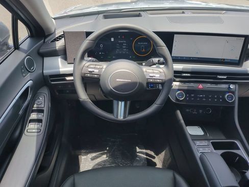 New 2026 Hyundai Sonata Limited FWD image 17