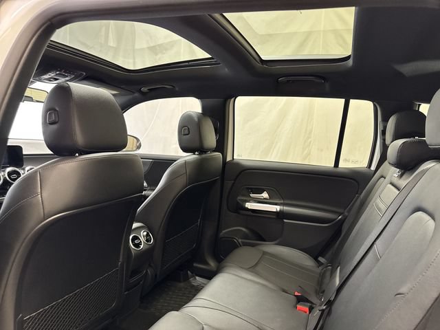 Used 2023 Mercedes-Benz GLB 250 4MATIC image 14