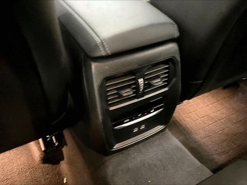 Used 2024 BMW M340i xDrive AWD/4WD image 36